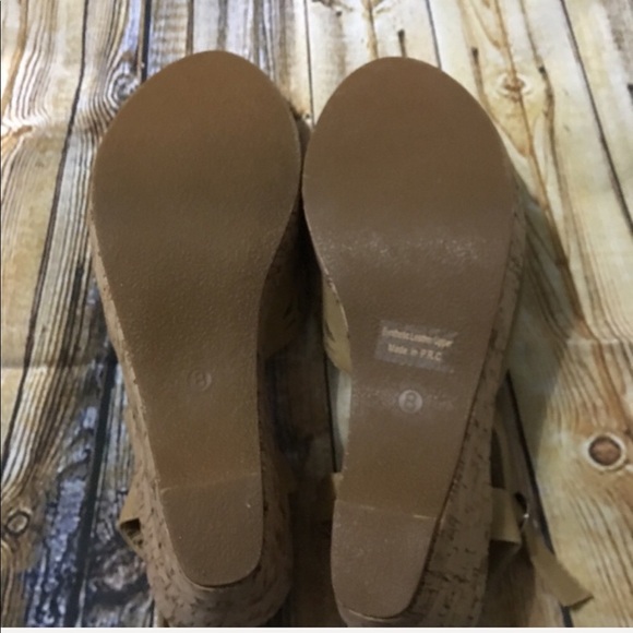 NEW Via Veneto Camel Laser Cut Cork Wedge Sandals - Picture 4 of 5